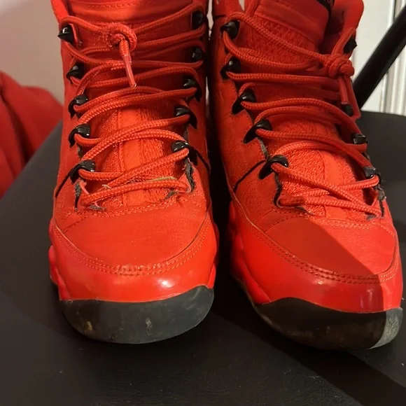 Red Jordans 9 retro - Picture 6 of 7